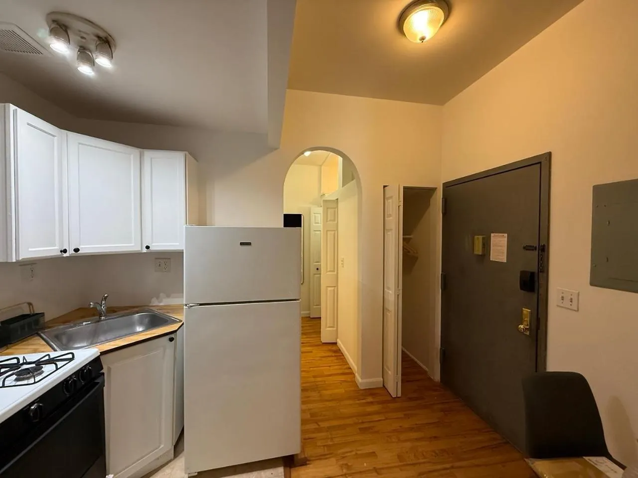 Cottage 215 Apartments New York